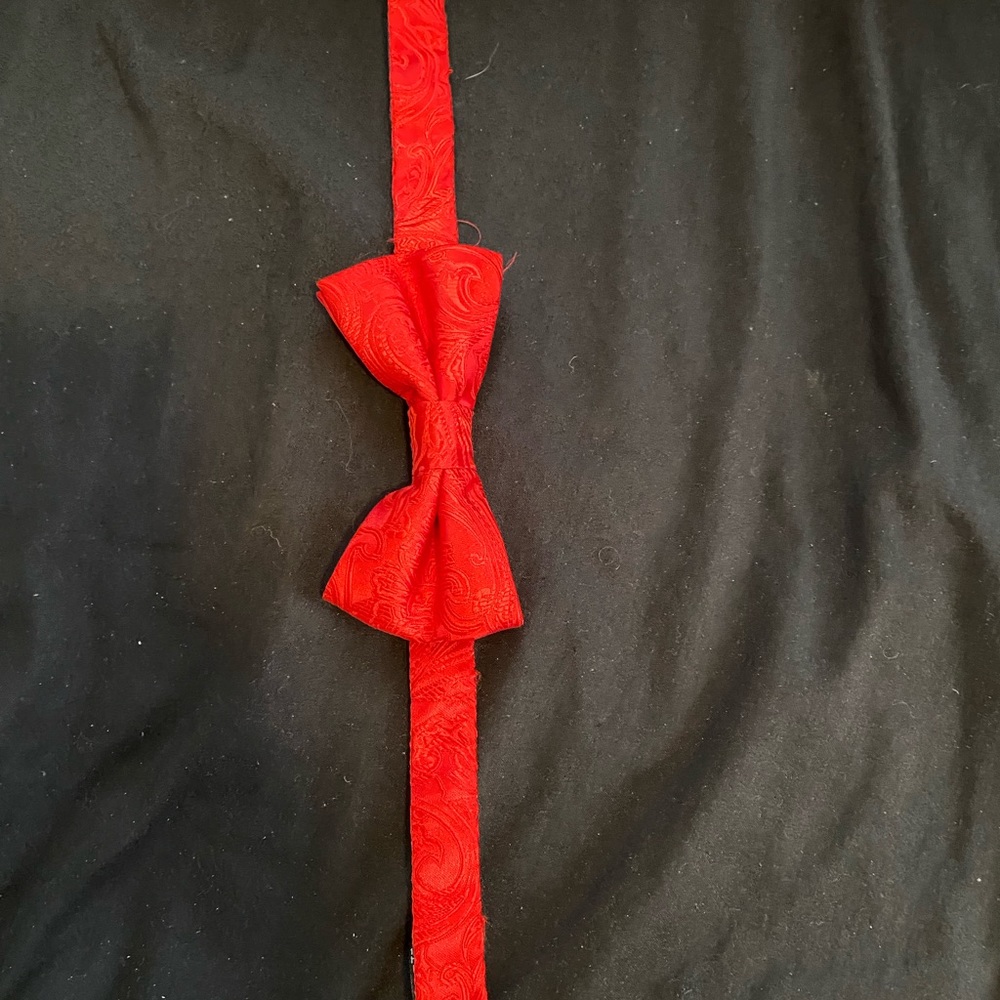 Red Bow tie